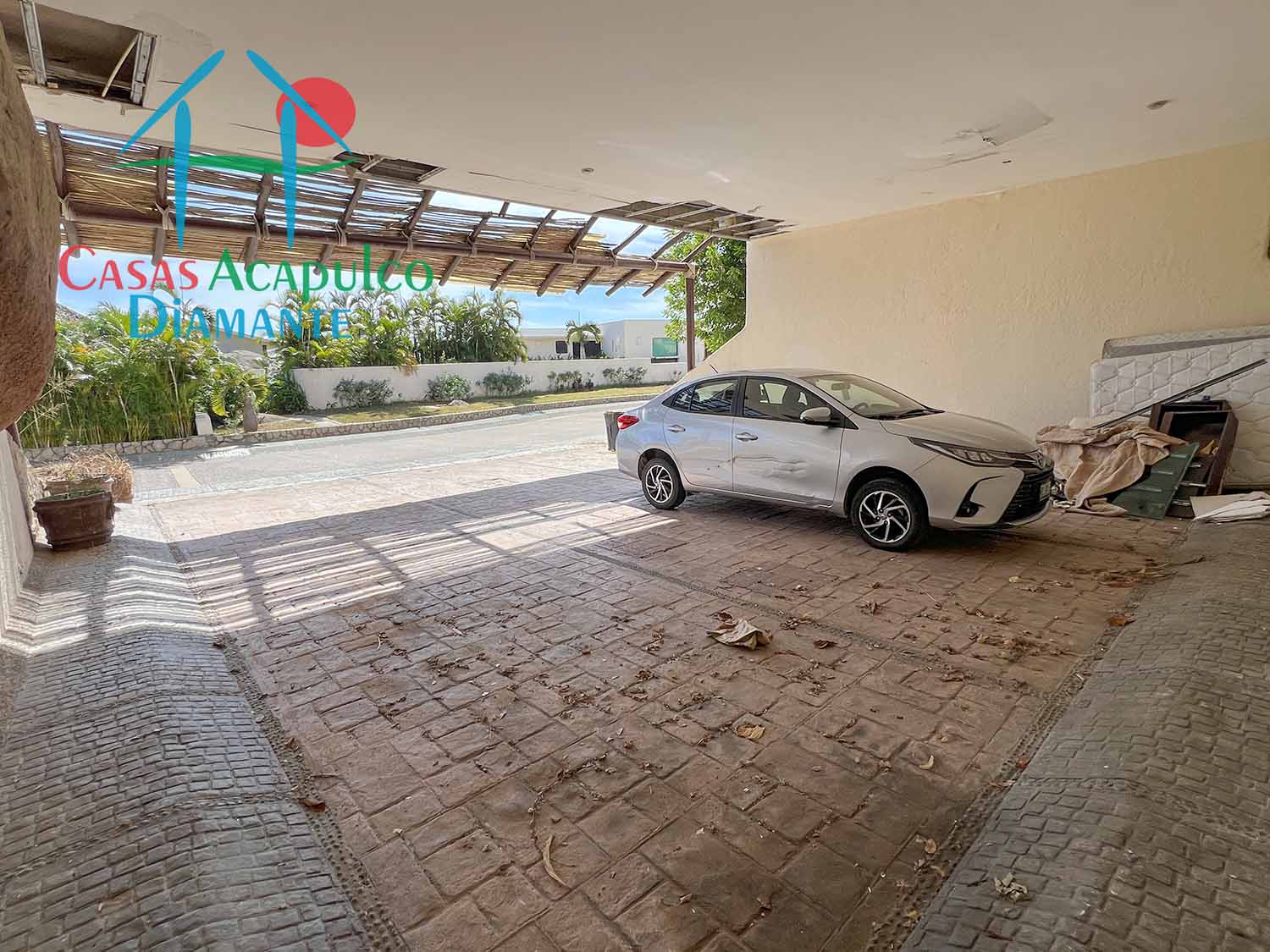 Casa Capadijos - Estacionamiento después de Otis 3